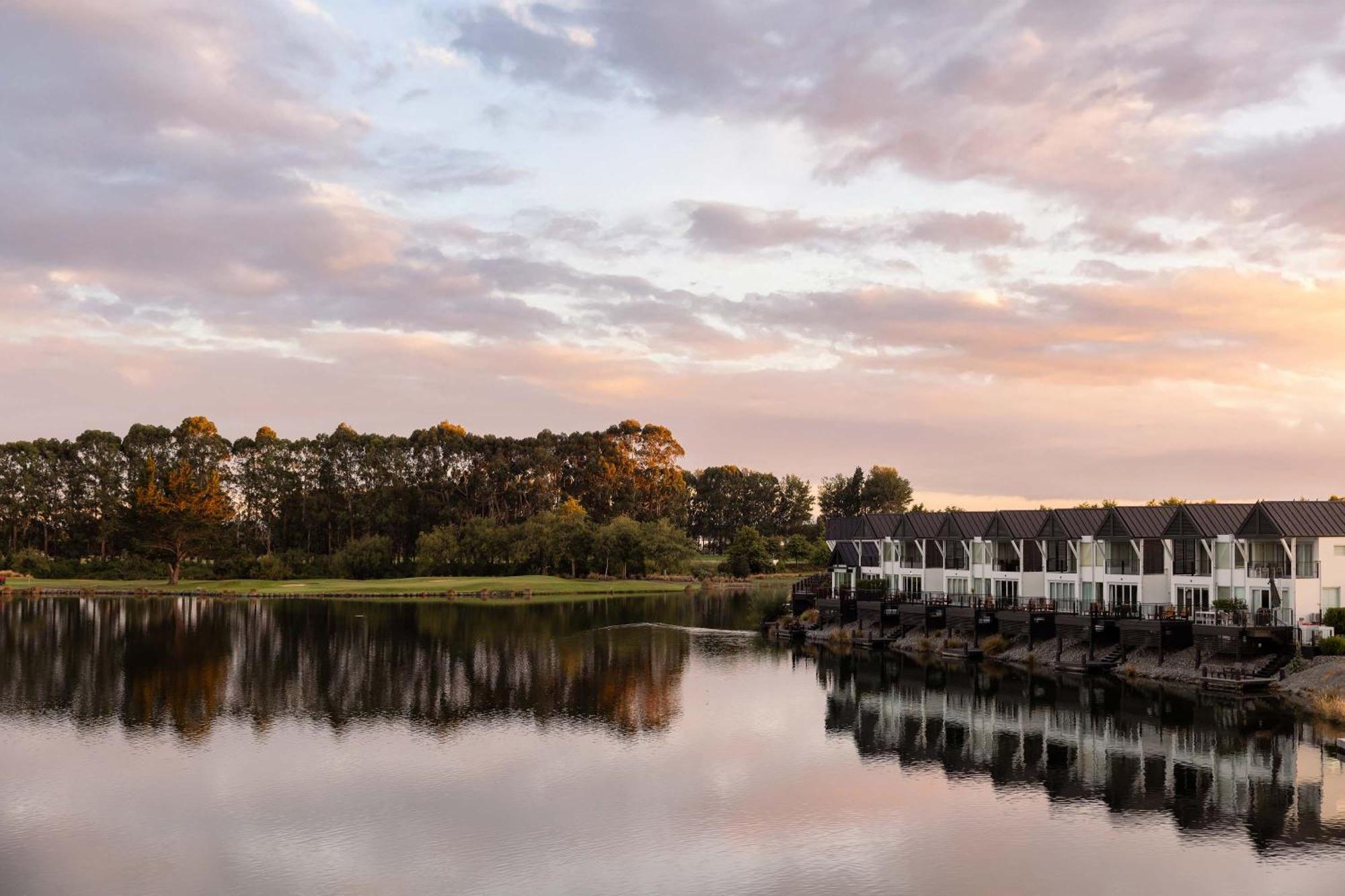 Peppers Clearwater Resort Christchurch Buitenkant foto