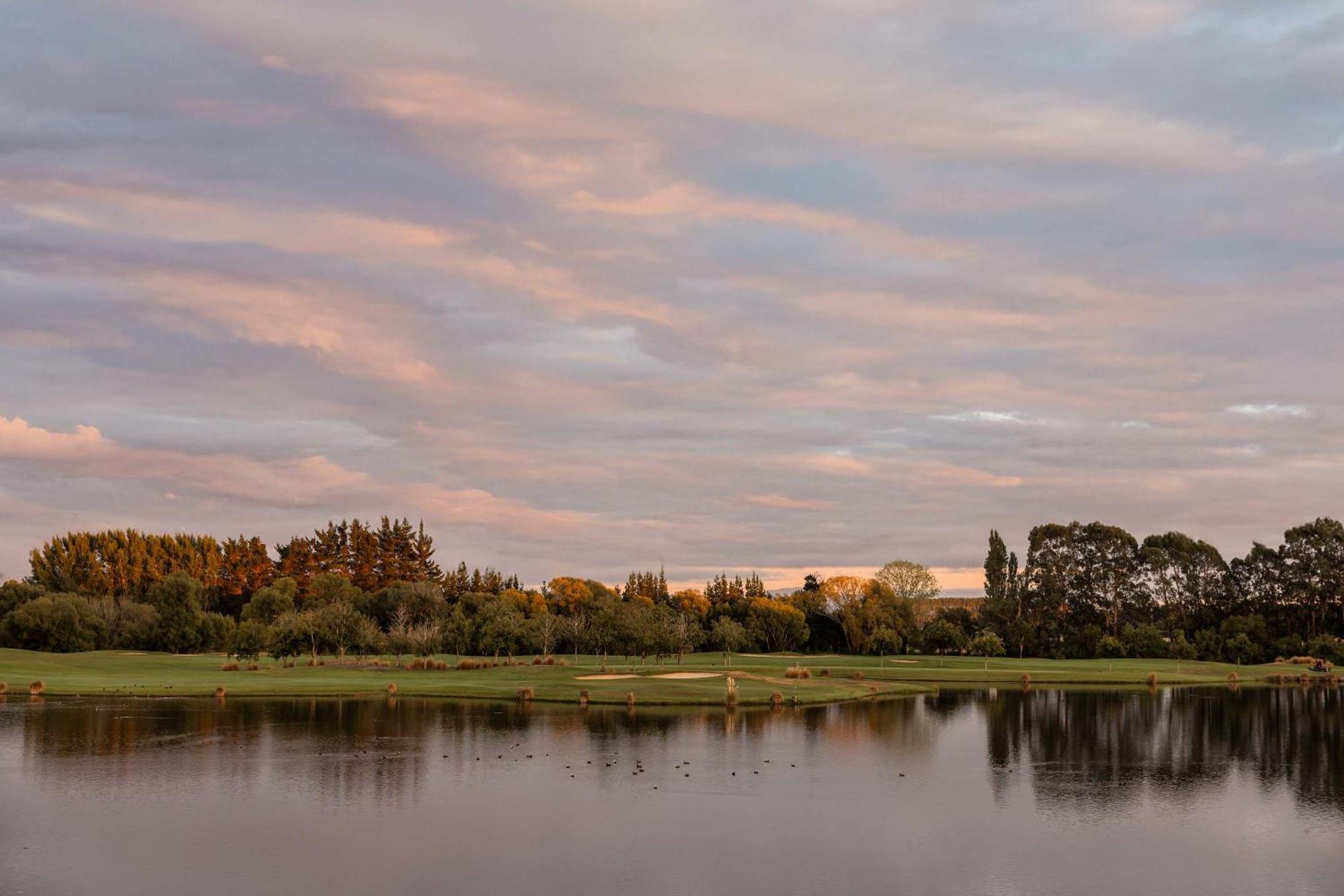 Peppers Clearwater Resort Christchurch Buitenkant foto